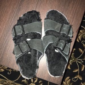 Black Fur Birkenstock’s for Sale ❤️
